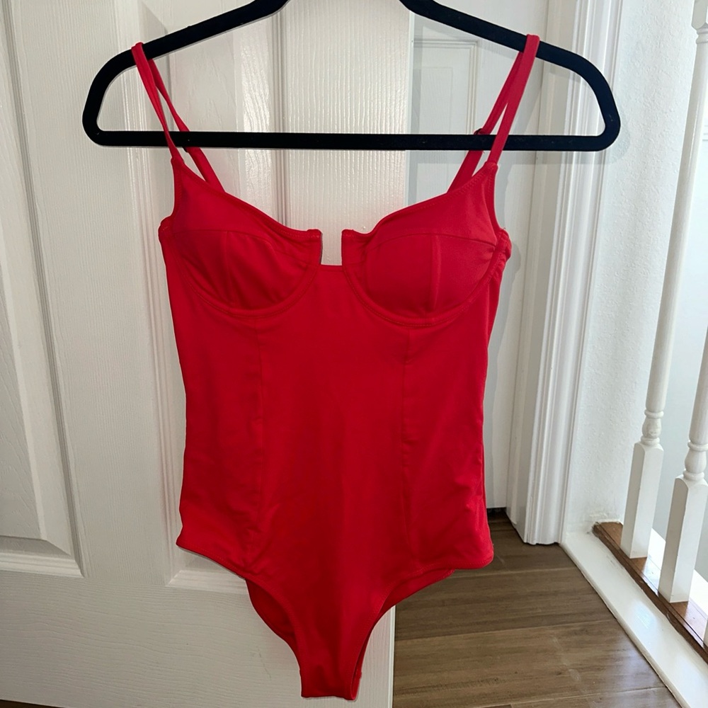 COPY - Vetchy one piece swimwear